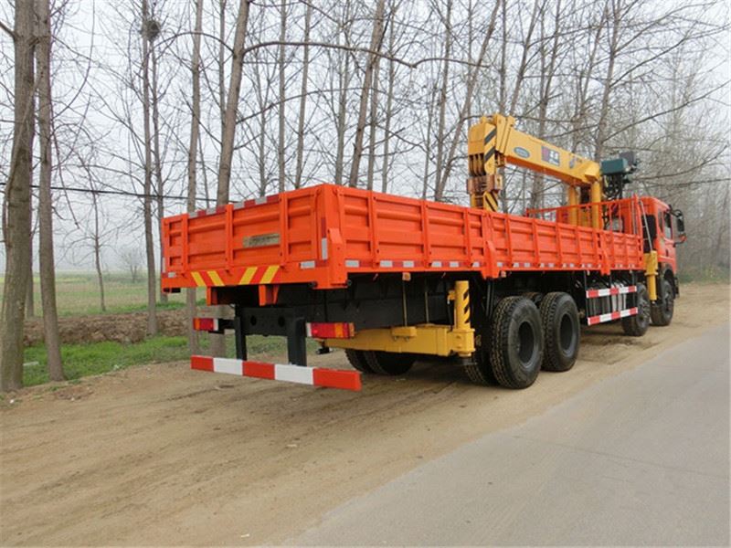 东风前四后八【14-20吨】随车吊