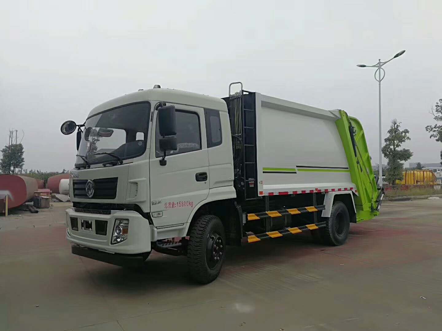 ����8��������ѹ��������