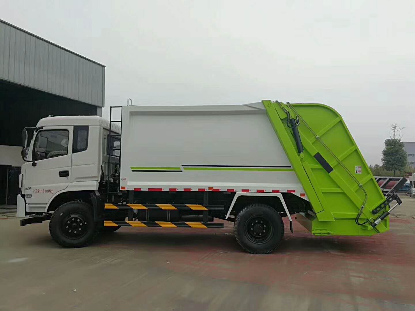 ����8��ѹ��������������